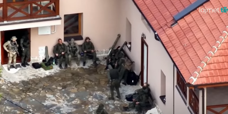 Edhe pse gati një vit nga sulmi terrorist në Banjskë, Radojiçiq dhe terroristët e tjerë ende pa aktakuza 