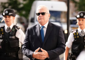 Ish-gazetari i BBC-së pranon fajësinë për 3 akuzat lidhur me imazhet me natyrë seksuale të fëmijëve