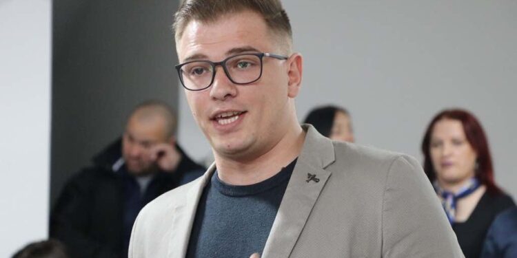 Policia e Kosovës e arreston kryetarin e Partisë Demokratike Serbe