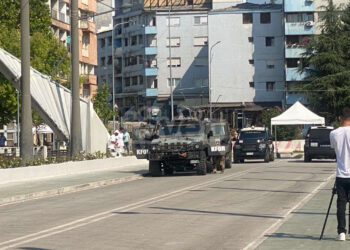 Në Urën e Ibrit vendosen veturat e blinduara të KFOR-it