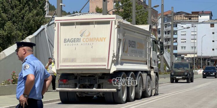 Bëhet testimi i parë i urës së Ibrit, Durmishi thotë se ajo do të hapet