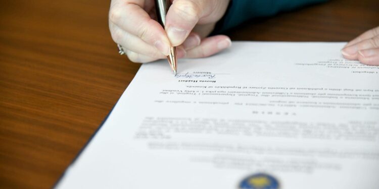 Nënshkruhet udhëzimi administrativ për përcaktimin e rregullave dhe procedurava për Administrimin e Kuotave të Importit