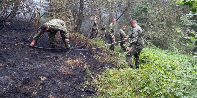 FSK-ja edhe sot vazhdon me menaxhimin dhe shuarjen e zjarreve në Prevallë dhe zona të tjera të Kosovës