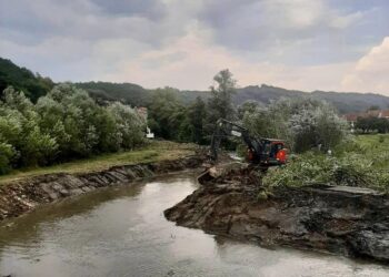 Aliu njofton se ka filluar pastrimi i shtretërve të lumenjve të Kosovës