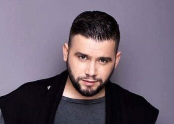 Flori Mumajesi sot feston ditëlindjen