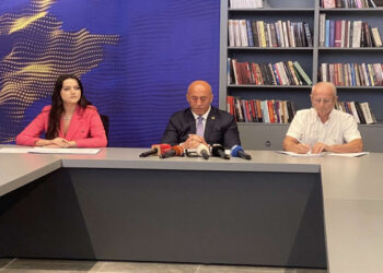 Haradinaj: Osmani të distancohet nga Qeveria Kurti