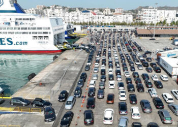 Rama: 4150 pasagjerë dhe 1350 autovetura mbërritën sot në portin e Durrësit