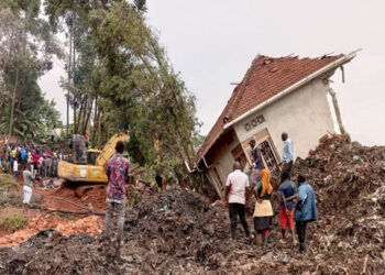 ​8 të vdekur nga rrëshqitjet e dheut në Uganda