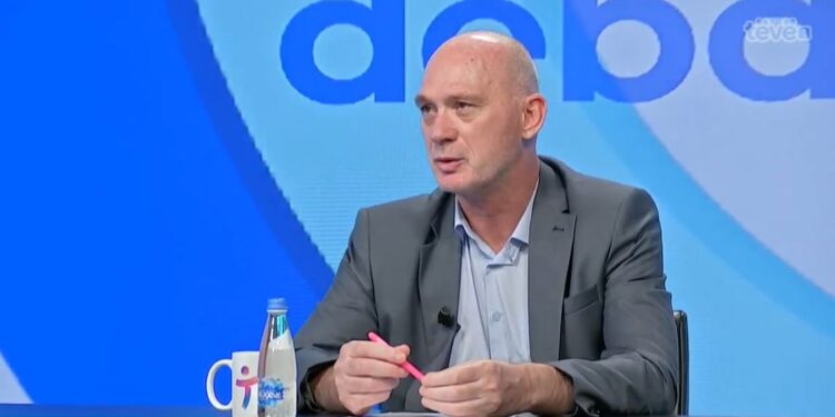 Humolli: Kemi ushtarë mjaftueshëm, s’ka nevojë me u rreziku asnjë ushtar amerikan për Kosovën