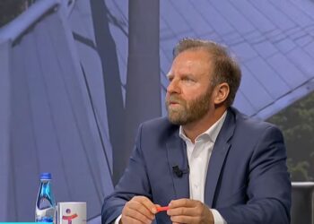 Abazi: Reagimi i Hovenier s’është befasi, hapja e urës mund të shkaktojë tensione