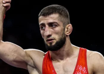 Shqipëria arrin dhe medaljen e dytë në Olimpiadë, Dudaev e fiton të bronztën