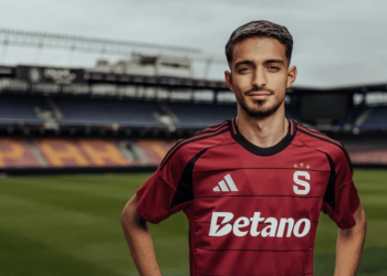 Albion Rrahmani zyrtarizohet tek Sparta e Pragës