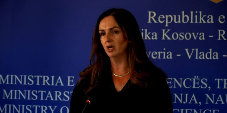 Nagavci thotë se edhe këtë vit furnizimi me tekste shkollore bëhet me subvencionimin e prindërve