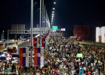 Vuçiq: Protestat e së shtunës janë pjesë e një lufte hibride për të rrëzuar qeverinë e Serbisë