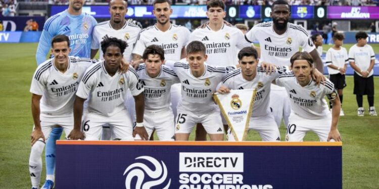 Real Madridi po pret largimin e tre futbollistëve para fundit të afatit kalimtar