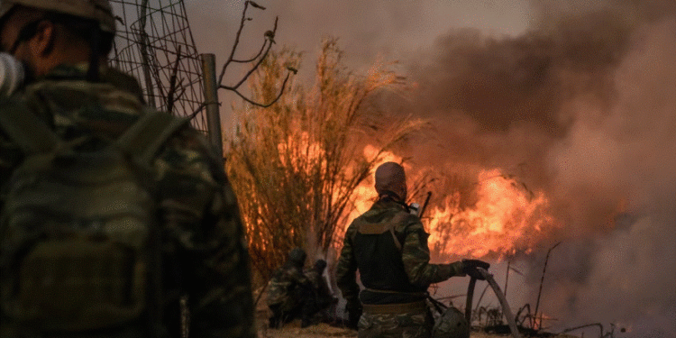 BE-ja i del në ndihmë Greqisë në luftën me zjarret