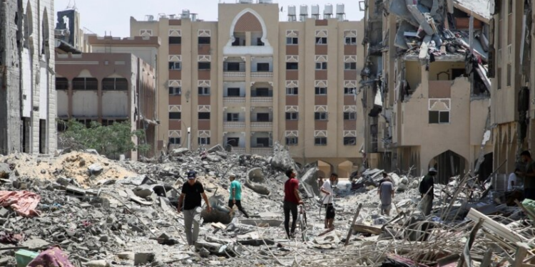 Dhjetëra të vrarë në Gazë, teksa përgatitjet rreth bisedimeve për armëpushim po vijojnë