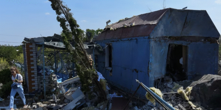 Rusia godet sërish Ukrainën me raketa dhe dronë