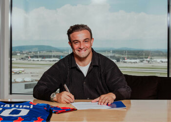 Zyrtare: Shaqiri rikthehet në Zvicër, nënshkruan me Baselin