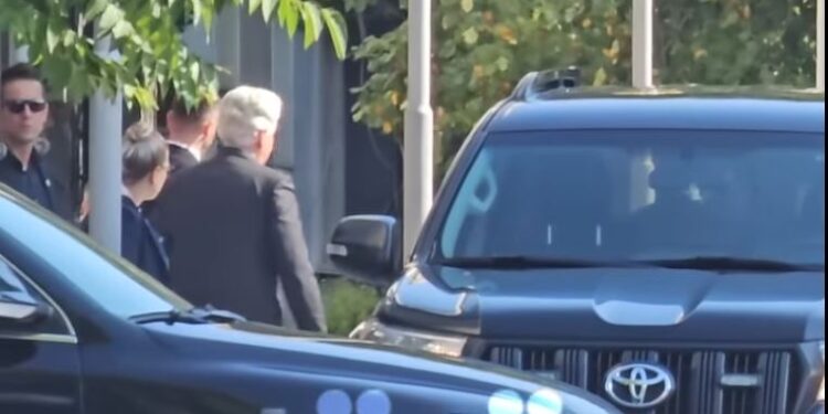 Cili ishte qëllimi i vizitës së shefit të CIA-s në rajon, përfshirë Kosovën?