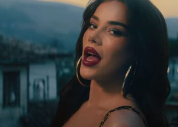 “Folëm pak”, thotë Tayna me këngën e re