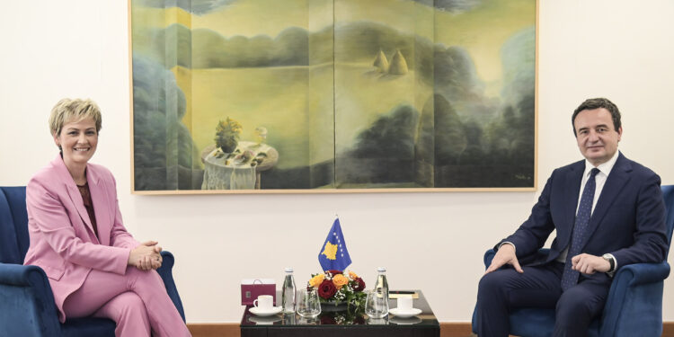 Kurti takon kryetaren e Preshevës, i ofron bashkëpunim institucional