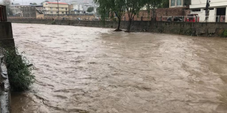 Nga rrëshqitja e dheut në Pakistan vdesin 12 veta – shumica fëmijë