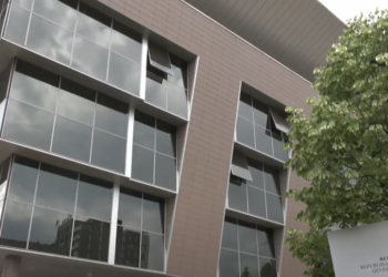 Si mund të avancohen mësimdhënësit në Kosovë?