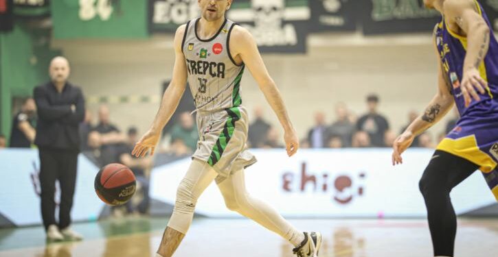 Hapet afati kalimtar në basketboll