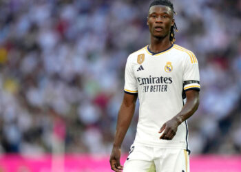 Real Madridi mbetet dy muaj pa Camavingan