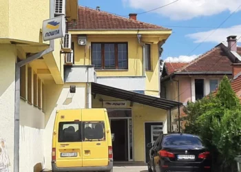 Posta e Serbisë thotë se janë ndaluar dërgesat postare për veriun e Kosovës