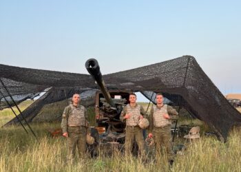 Oficerët e FSK-së trajnohen në ShBA për artileri