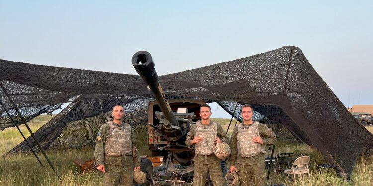 Oficerët e FSK-së trajnohen në ShBA për artileri