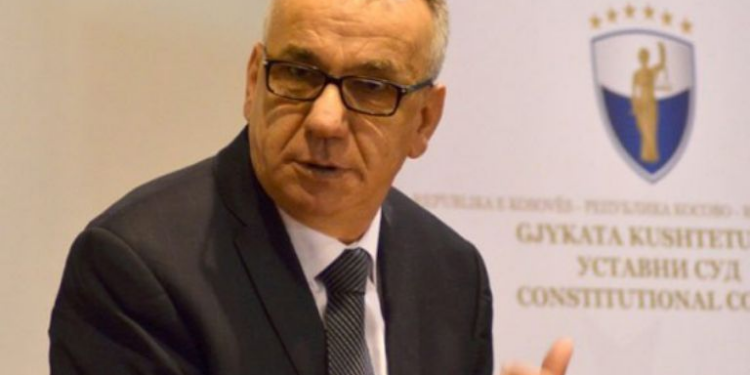 Hasani i reagon historianit Ganiu: Asnjëherë nuk e kam fyer figurën e Rugovës