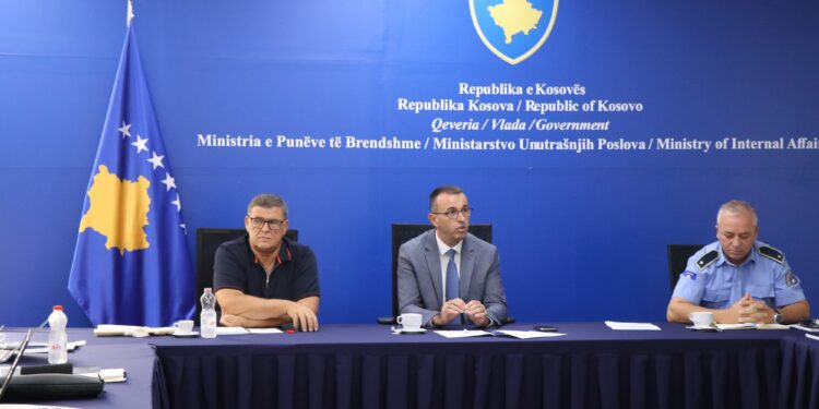 Gashani: Raportimet e qytetarëve për të shtënat me armë në ahengje janë rritur