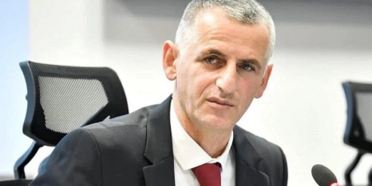 Durmishi i reagon Abdixhikut për rrugën në bjeshkët e Moknës: Nuk është projekt lokal por komplet investim i ministrisë tonë