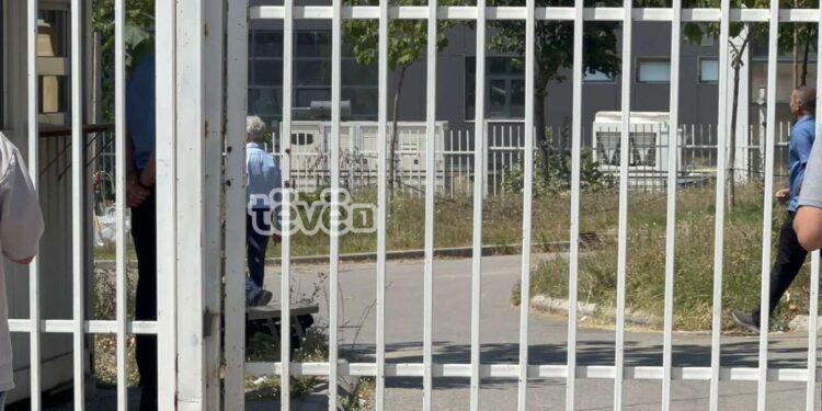 Autopsia për trupin e Faton Hajrizit pritet të nisë sot, familjarët dhe avokati nuk flasin për media