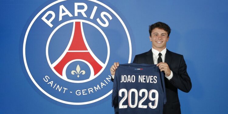 PSG-ja transferon Nevesin