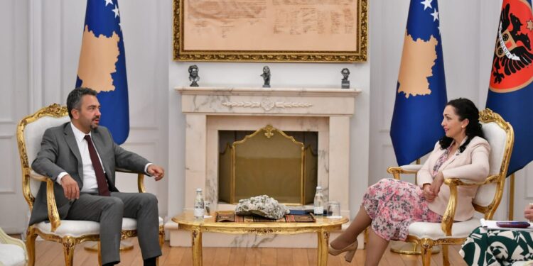 Osmani dhe kreu i KQZ-së flasin për caktimin e datës së zgjedhjeve