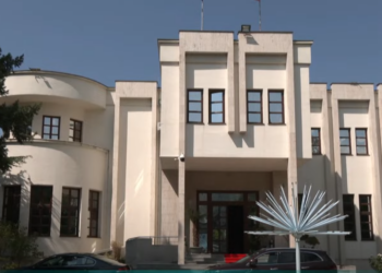Prizreni që tri vite pa nënkryetar të komuniteteve