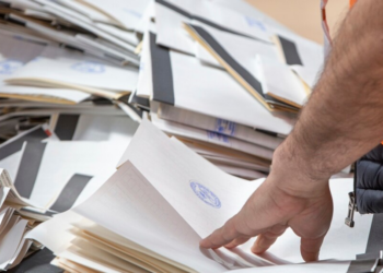 Vangjel Tavo fiton zgjedhjet në Himarë