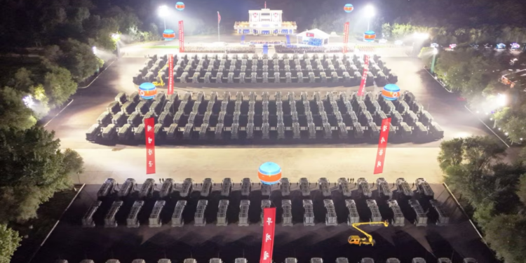 Koreja e Veriut dislokon 250 raketahedhës në kufi