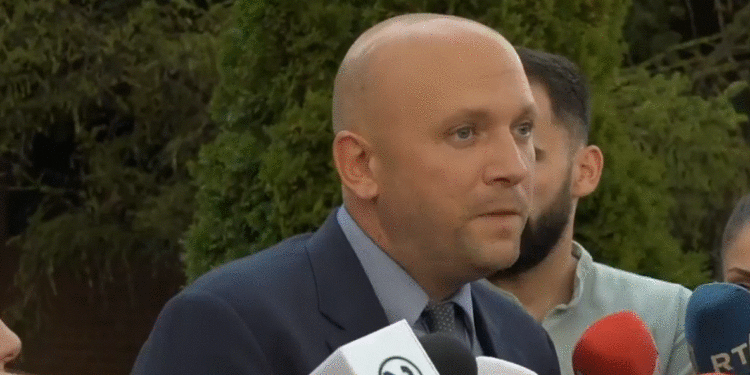 Sarrazin: Nevojiten kompromise jo të lehta mes Kosovës dhe Serbisë