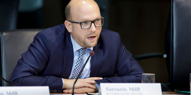 Sarrazin vjen nesër në Kosovë