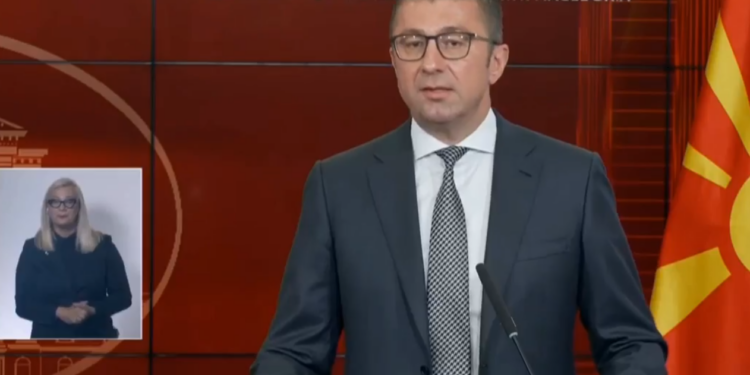 Mickoski për incidentin e Osmanit në Aeroport: Na vjen keq dhe nuk duam të përsëritet