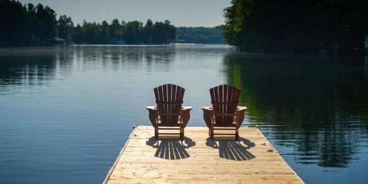 A dëshironi të jeni më të lumtur? Ky është vendi ku duhet të jetoni