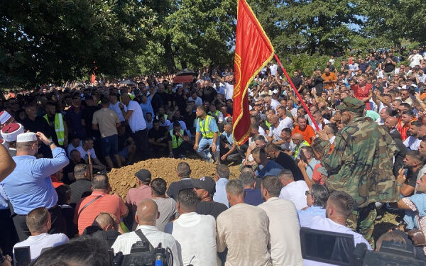 Varroset Faton Hajrizi