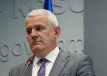 Sveçla mbron aksionin për mbylljen e degëve të Postës së Serbisë