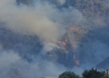 Gjashtë vatra zjarri ende aktive në Shqipëri