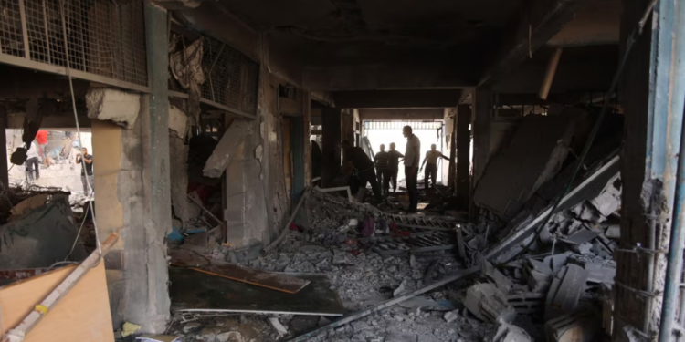 Një sulm izraelit në një shkollë vret 22 persona, thotë Ministria e Shëndetësisë e Gazës